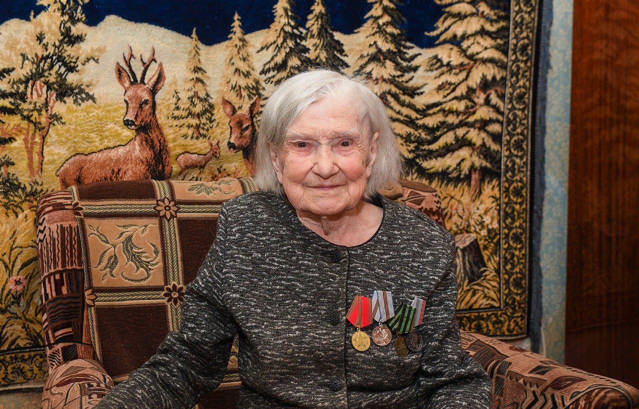 100 лет исполнилось ветерану Великой Отечественной войны, жительнице Твери Галине Ремизовой