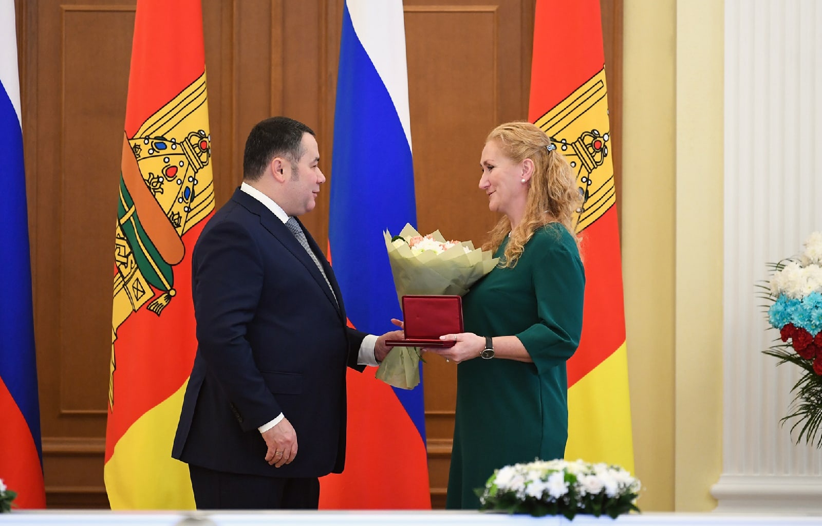 Игорь Руденя накануне Дня народного единства вручил государственные и региональные награды жителям Тверской области