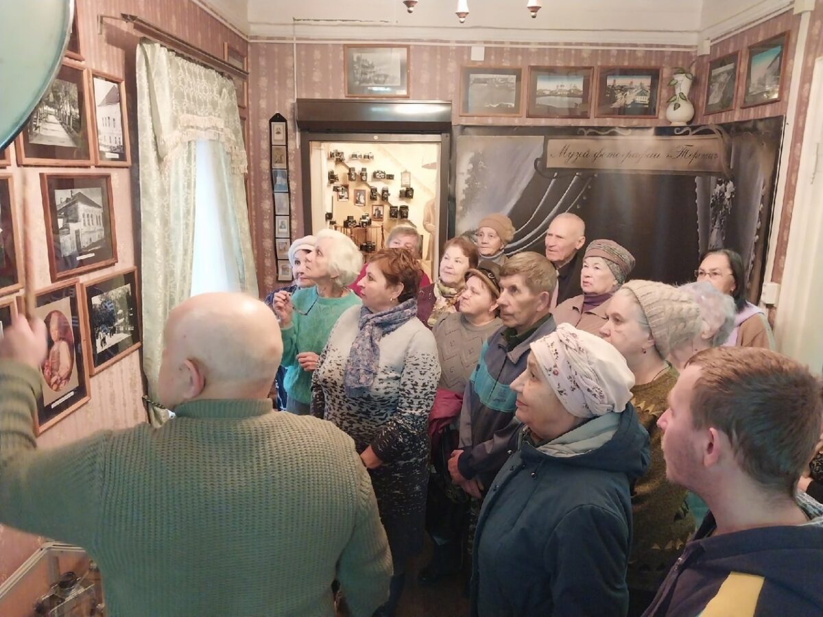 Фотографии старого города увидели жители Торопца