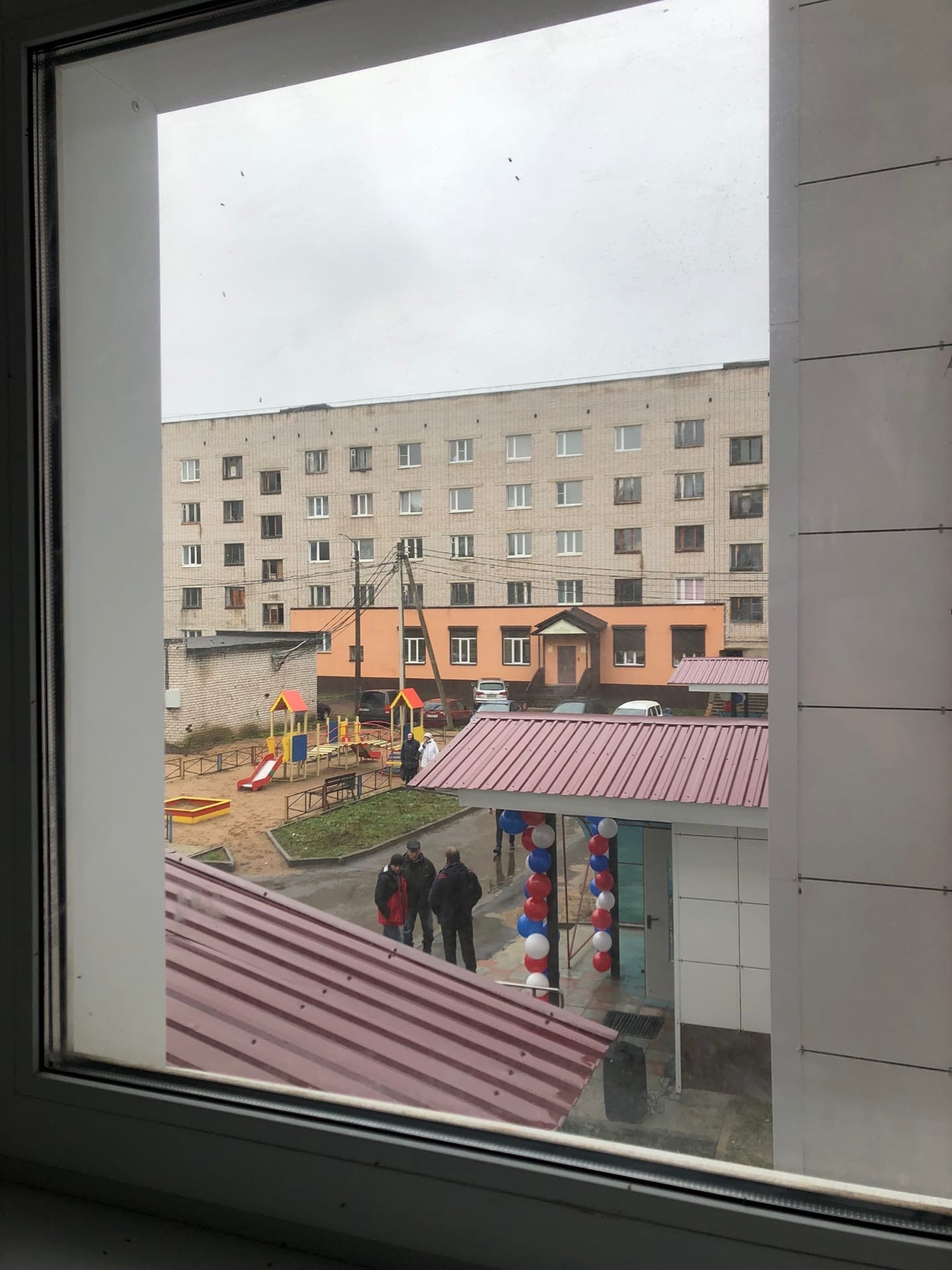 Семьи Нелидова переехали в новые комфортабельные квартиры