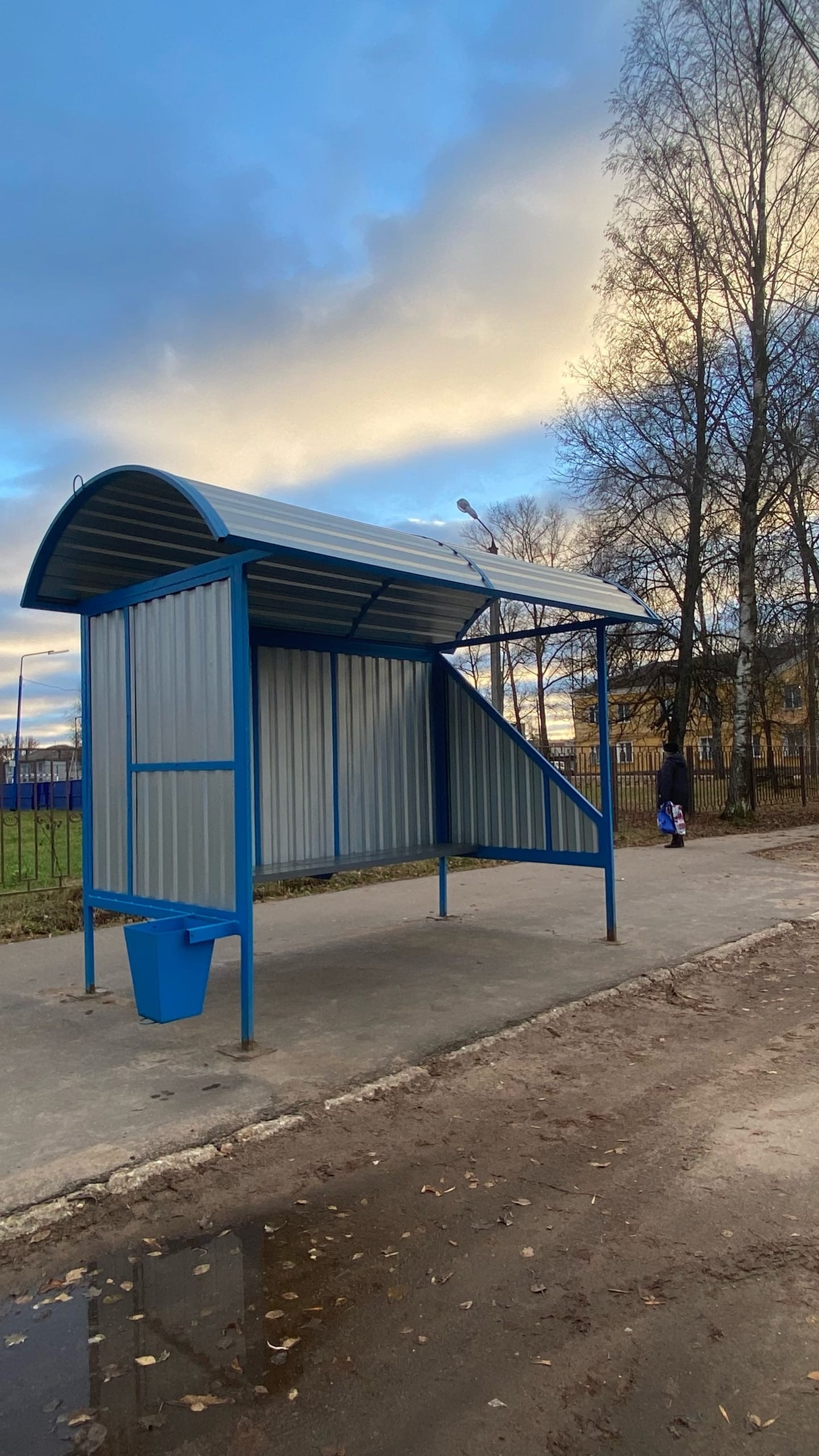 На одной из улиц Нелидово появились сразу три новые остановки