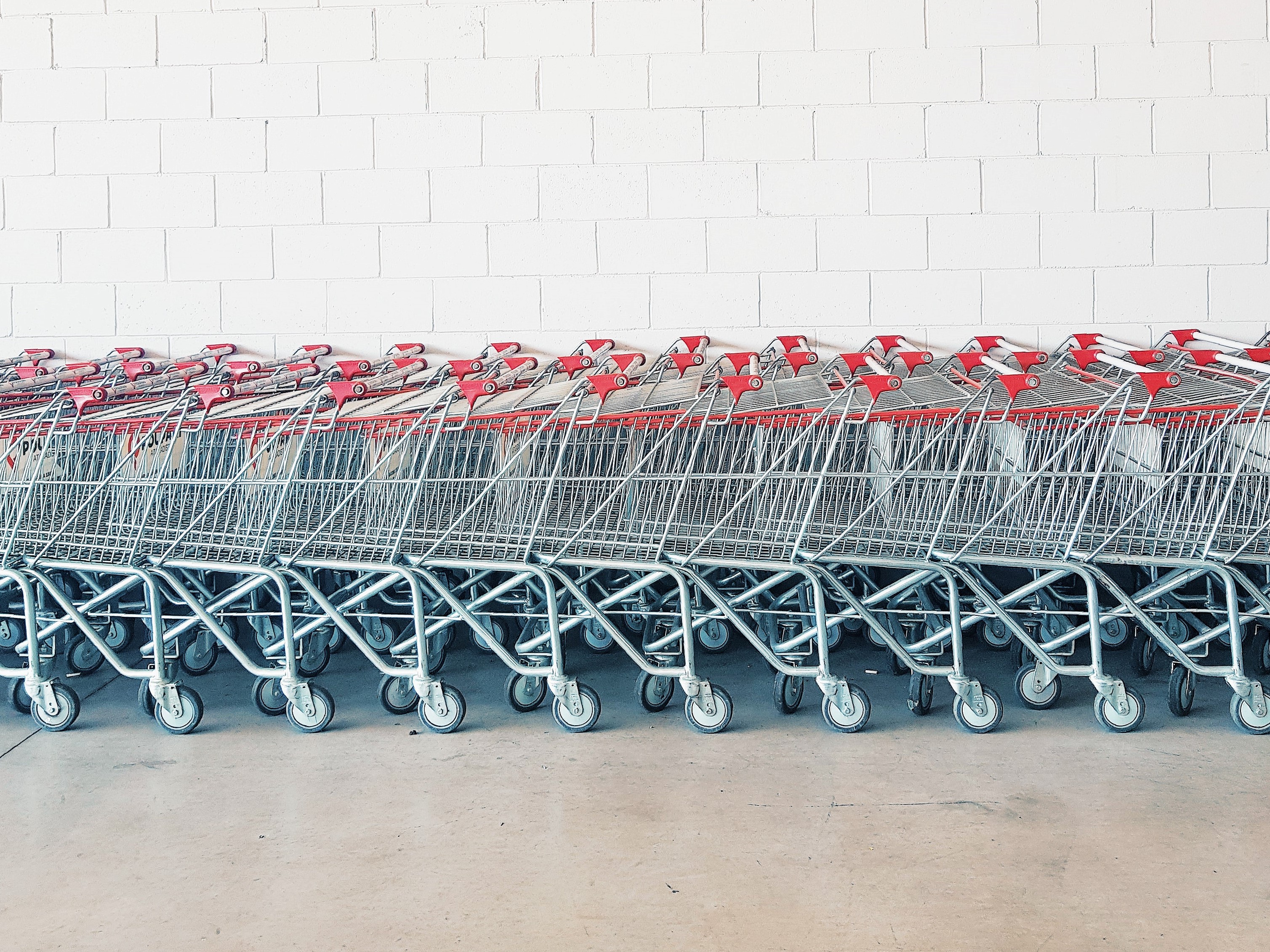 В тверском гипермаркете задержали женщину с неоплаченными товарами