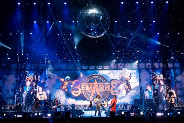 Звездные разборки: «Zа жизнь», новый альбом группа Metallica и благотворительный концерт "Землян" Звездные разборки: «Zа жизнь», новый альбом группа Metallica и благотворительный концерт "Землян"