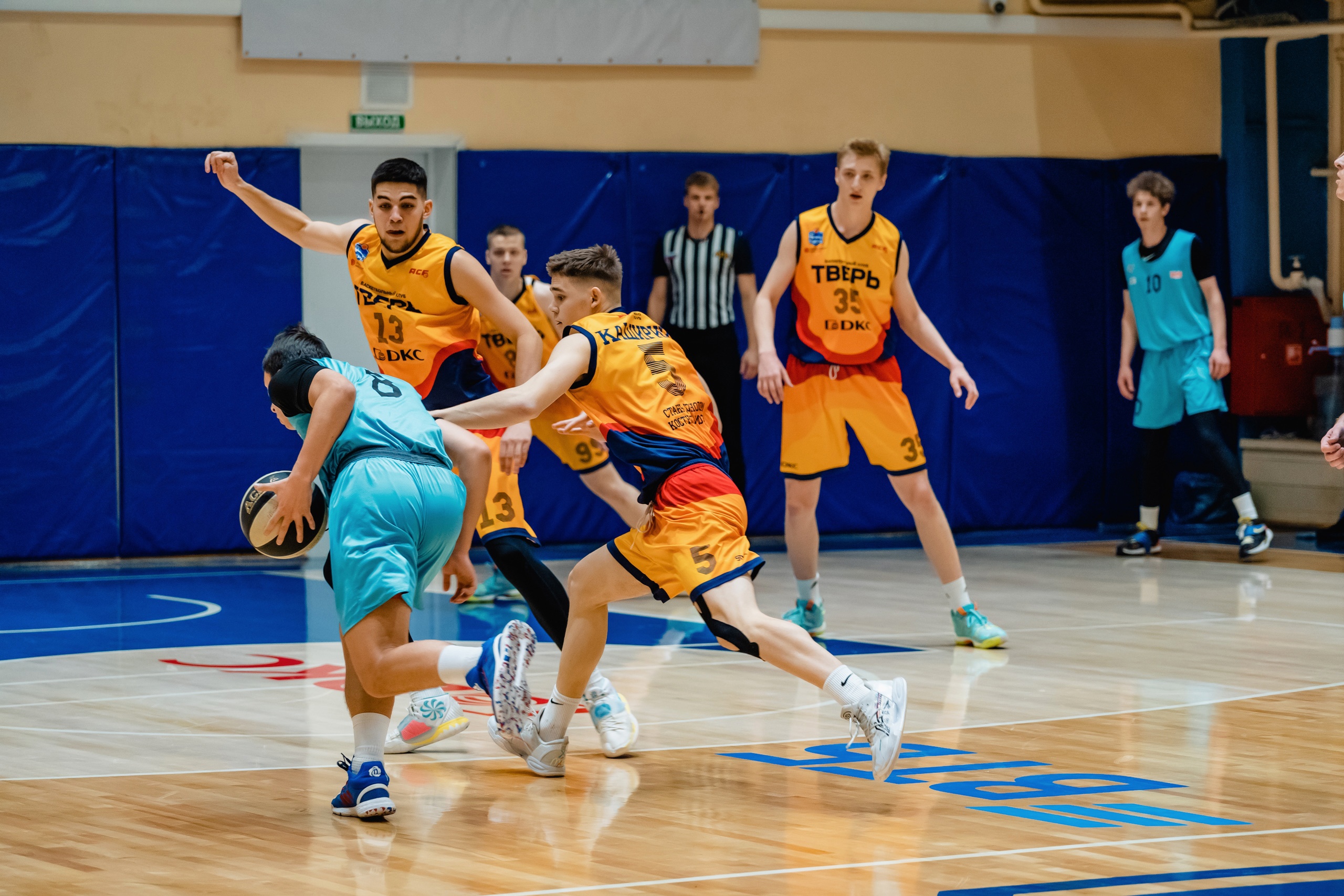 Тверские баскетболисты обыграли команду из Донецка