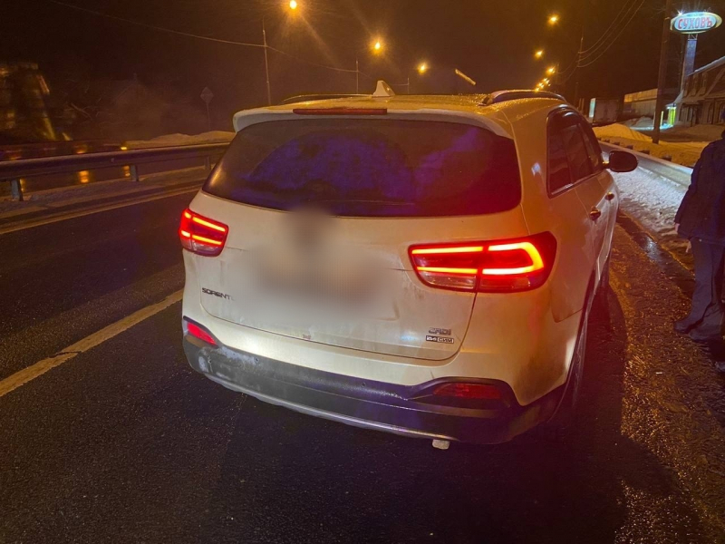 Сотрудники ГИБДД задержали автоугонщика в Калининском районе