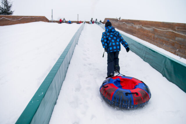 Опасные ватрушки: Как избежать травм во время катания на тюбингах