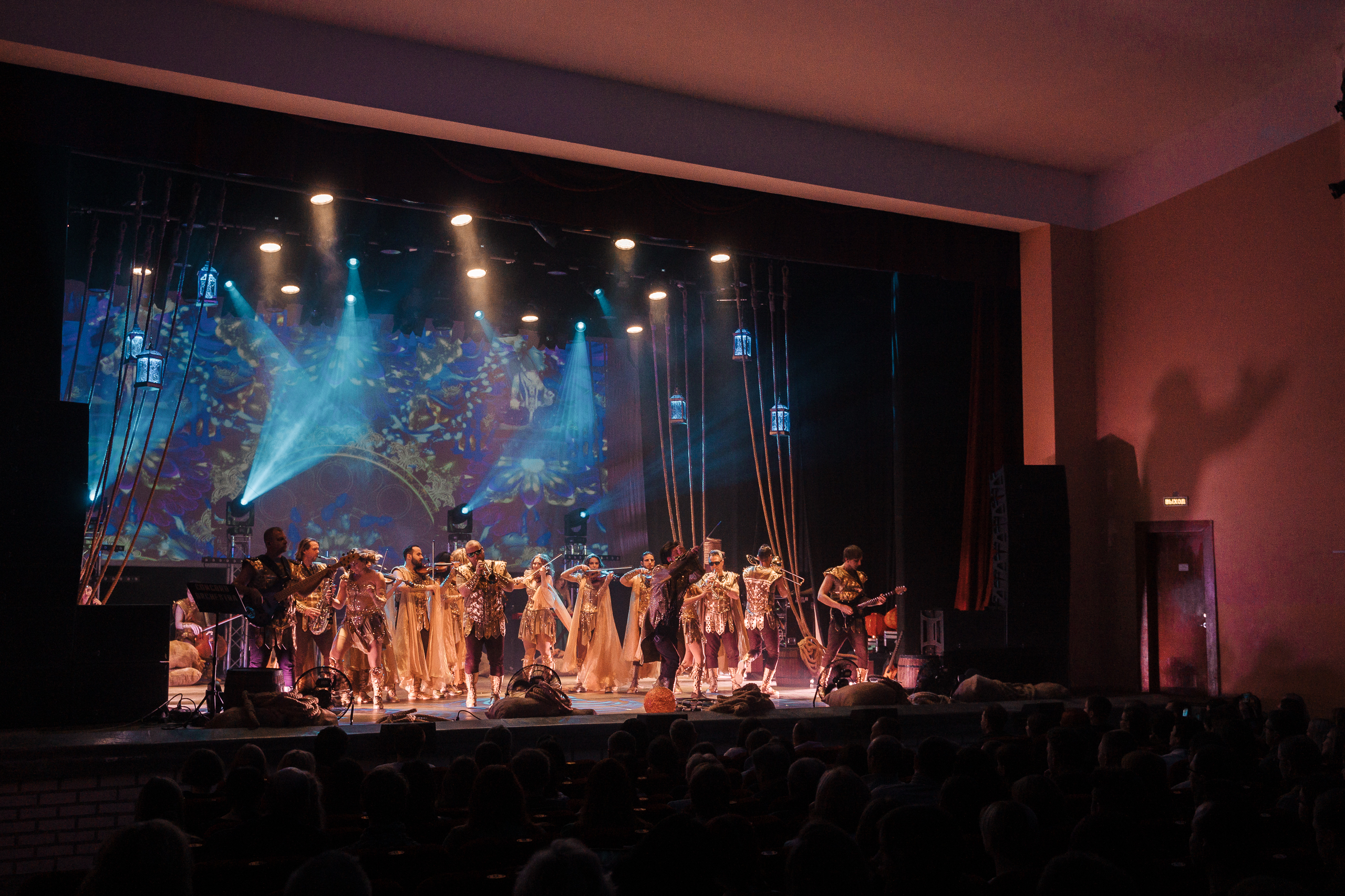 Вокруг света за пару часов: Concord Orchestra представил новое рок-шоу «Рождение мира» в Твери Вокруг света за пару часов: Concord Orchestra представил новое рок-шоу «Рождение мира» в Твери