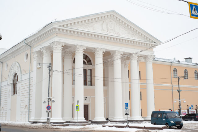 В Тверском театре драмы пройдёт встреча с Верой Рычковой В Тверском театре драмы пройдет премьера постановки "Три сестры"