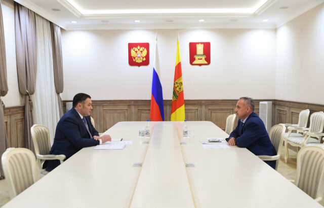 Игорь Руденя и Сергей Тарасов обсудили вопросы развития Кесовогорского округа