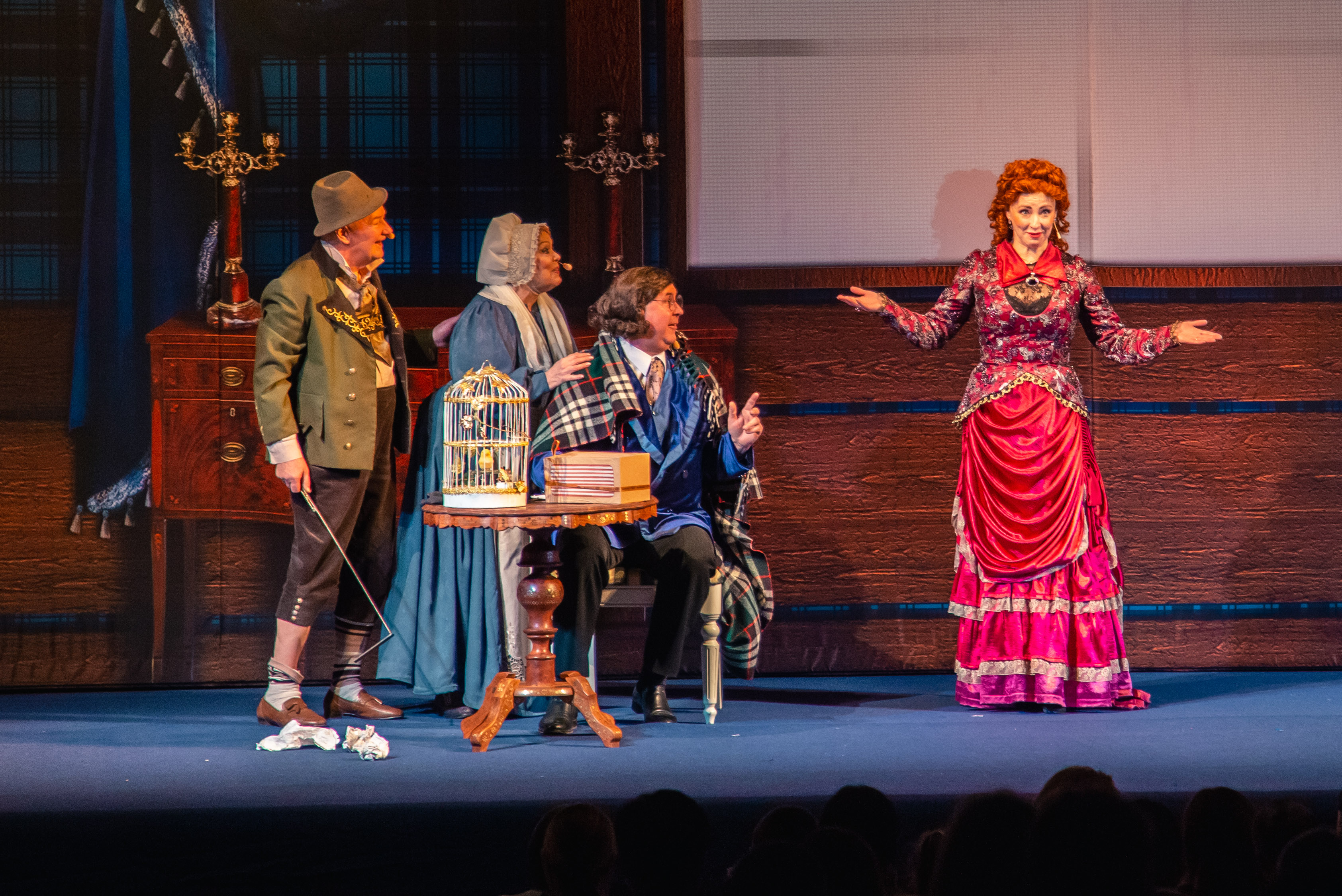 Новогоднее чудо: В тверском театре драмы представили свое прочтение сказки Андерсена Новогоднее чудо: В тверском театре драмы представили свое прочтение сказки Андерсена