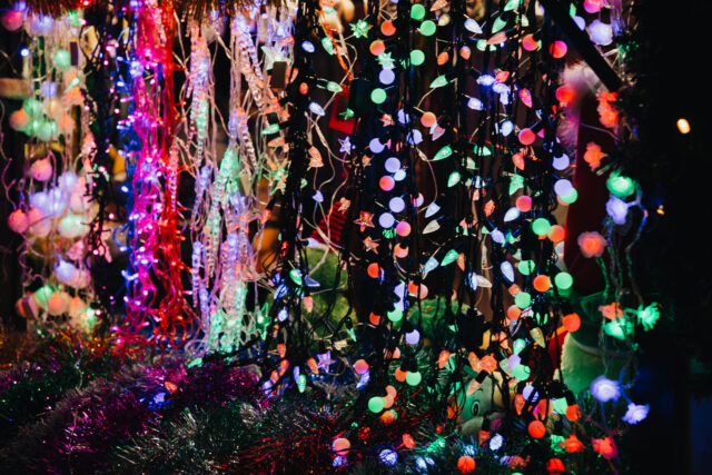 Эй, вы там, наверху: Что можно и чего нельзя делать в новогоднюю ночь Эй, вы там, наверху: Что можно и чего нельзя делать в новогоднюю ночь