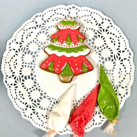 Тверской музейно-выставочный центр приглашает сделать ёлочку из пряника