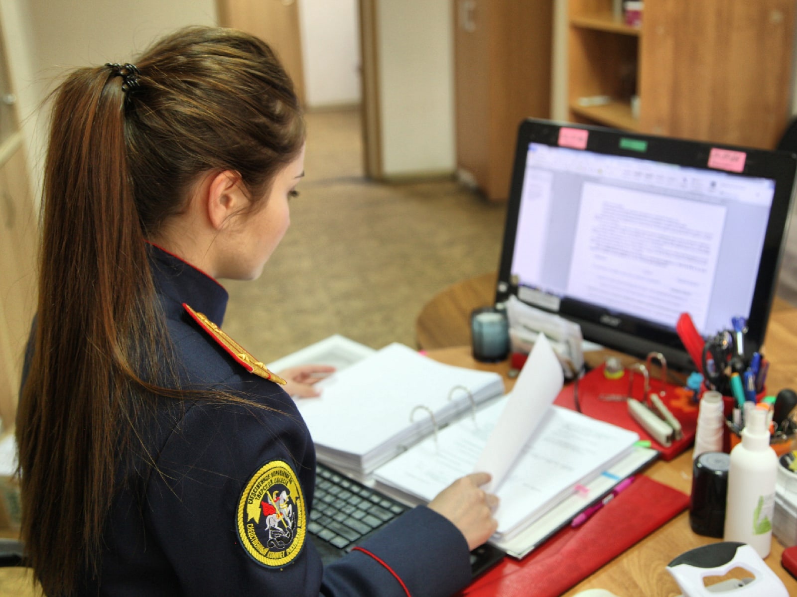 В Тверской области около подъезда дома обнаружили труп