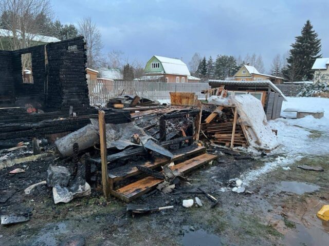 В деревне Тверской области сгорел дом