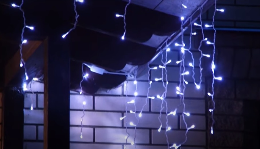 В Нелидово местные жители начали активно готовиться к Новому году