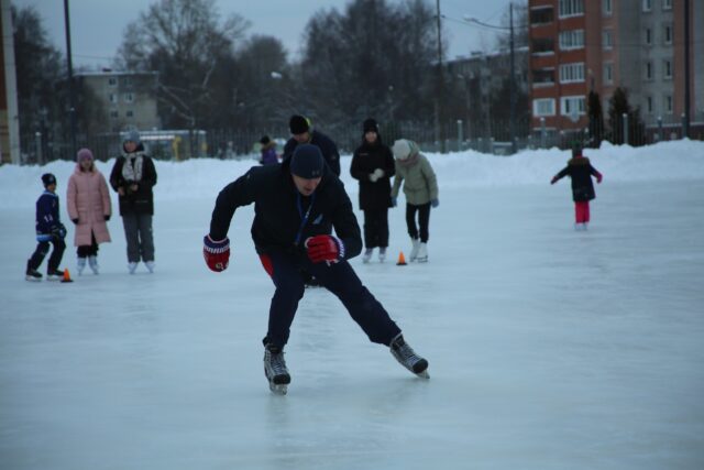 В Твери проходят мастер-классы по катанию на коньках В Твери проходят мастер-классы по катанию на коньках
