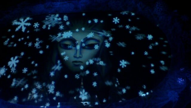 На сцене Тверского театра кукол покажут обновленный спектакль "Снежная королева" На сцене Тверского театра кукол покажут обновленный спектакль "Снежная королева"