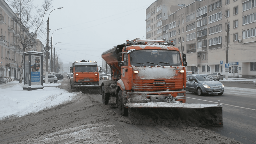 В Твери продолжается работа по расчистке и обработке дорог и пешеходных зон противогололёдными материалами В Твери продолжается работа по расчистке и обработке дорог и пешеходных зон противогололёдными материалами