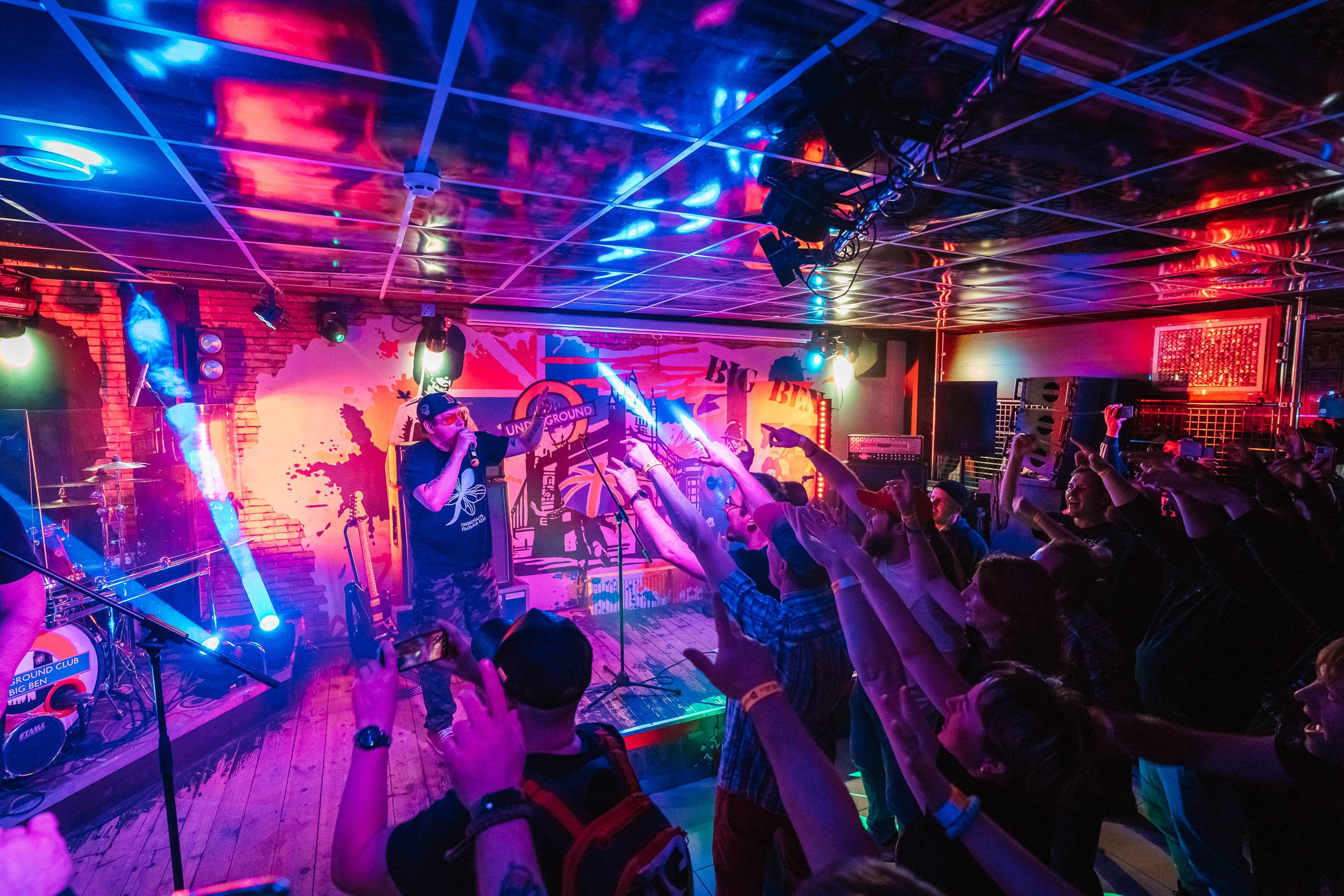 Силе ума - 20 лет: группа «Кирпичи» отметила в Твери юбилей своего альбома