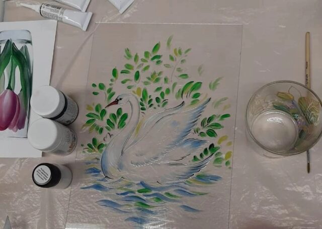 В одном из музеев Твери пройдет мастер-класс по росписи стеклянных изделий