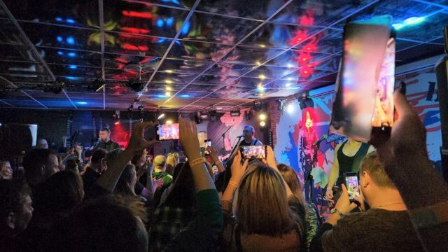 Дорожные истории от музыкантов: "АнимациЯ"завершила большой тур по городам России в Твери Звездные разборки: "АнимациЯ" в Твери, обращение Киркорова к Зеленскому и смерть дочери Элвиса Пресли