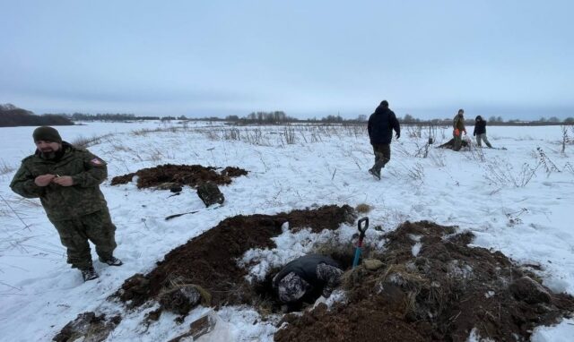 В Ржевском районе поисковики обнаружили останки молодого красноармейца В Ржевском районе поисковики обнаружили останки молодого красноармейца