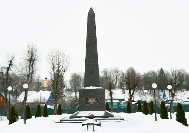 Игорь Руденя поздравил жителей Андреапольского округа с годовщиной освобождения района от фашистских захватчиков