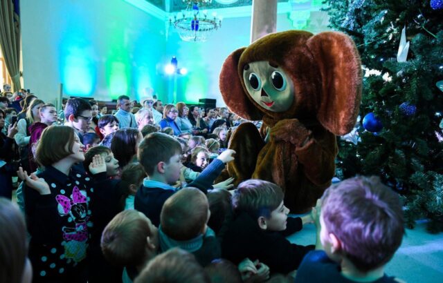 Дети из Бологовского района побывали на Губернаторской ёлке