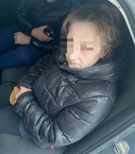 В Твери задержали женщину, которая обкрадывала пенсионерок в общественных местах
