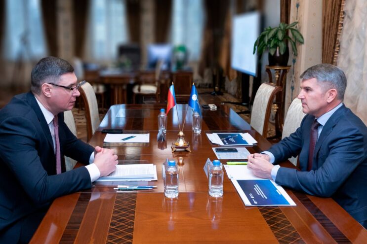 Александр Авдеев и Игорь Маковский обсудили задачи работы электросетевого комплекса Владимирской области на ближайшие годы Александр Авдеев и Игорь Маковский обсудили задачи работы электросетевого комплекса Владимирской области на ближайшие годы