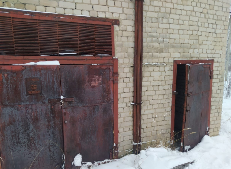 В Тверской области мужчины пробрались в трансформаторную будку и украли кабель