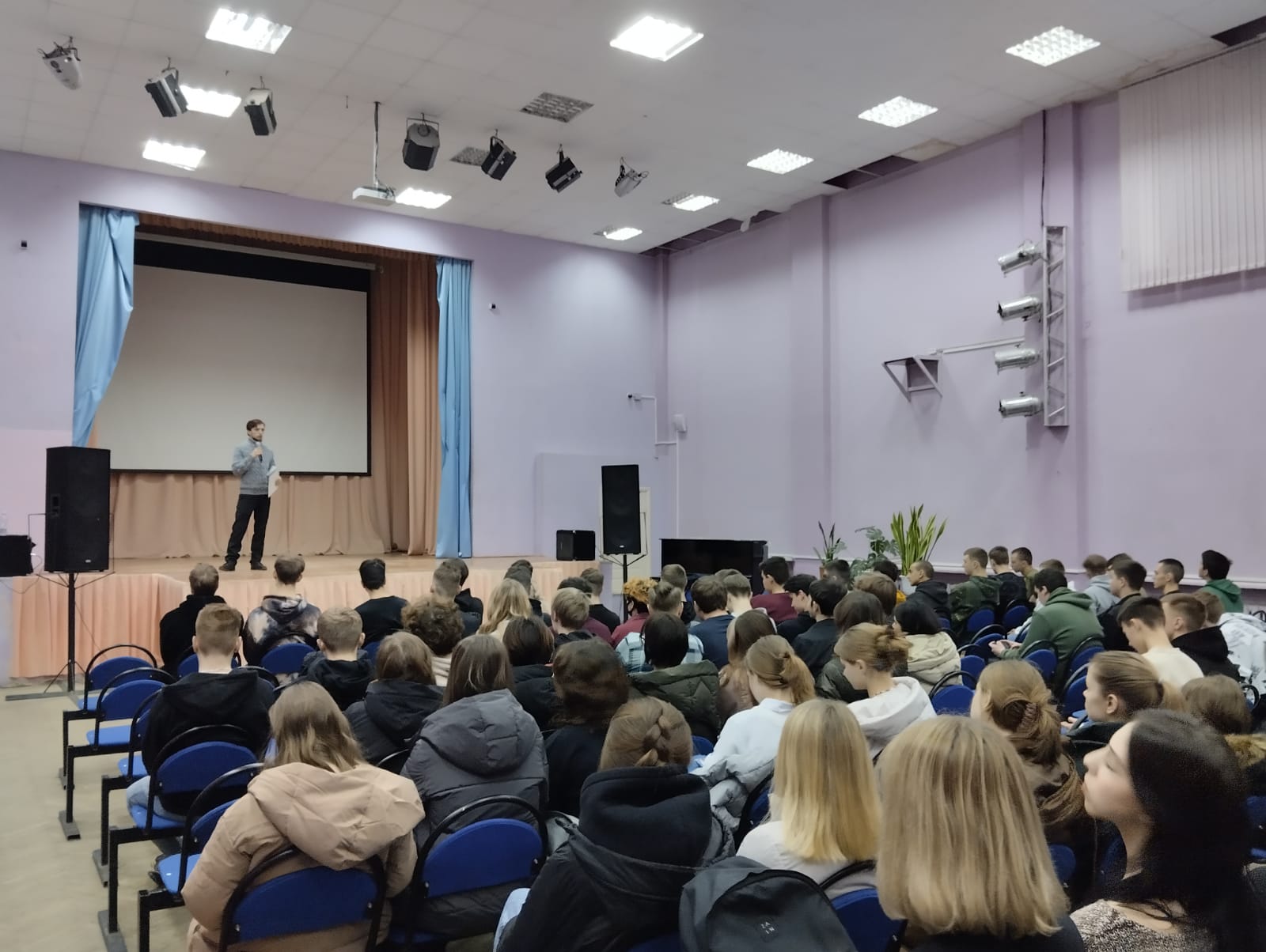 В Твери состоялась лекция о деятельности волонтерского центра для студентов В Твери состоялась лекция о деятельности волонтерского центра для студентов