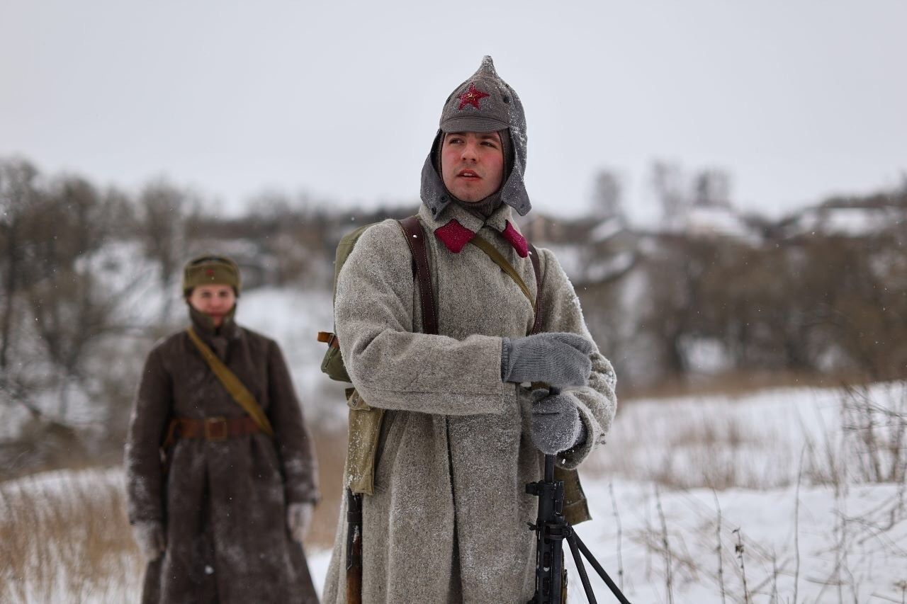 В селе Тульской области реконструировали бои Великой Отечественной войны для фильма