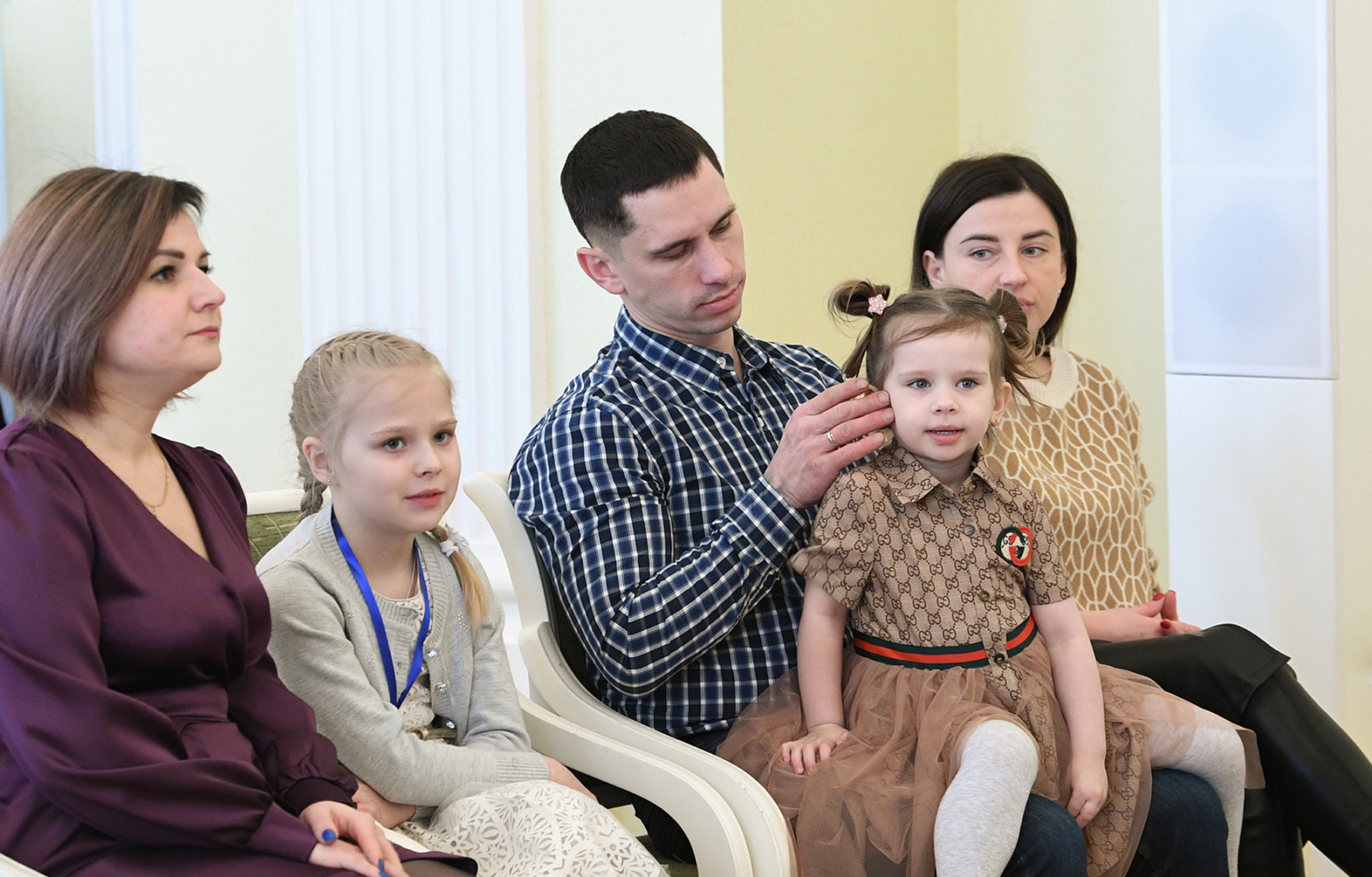 Молодым семьям Тверской области вручили жилищные сертификаты