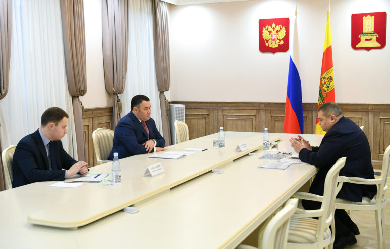 Игорь Руденя провёл встречу с главой Конаковского района Олегом Лобановским Игорь Руденя провёл встречу с главой Конаковского района Олегом Лобановским