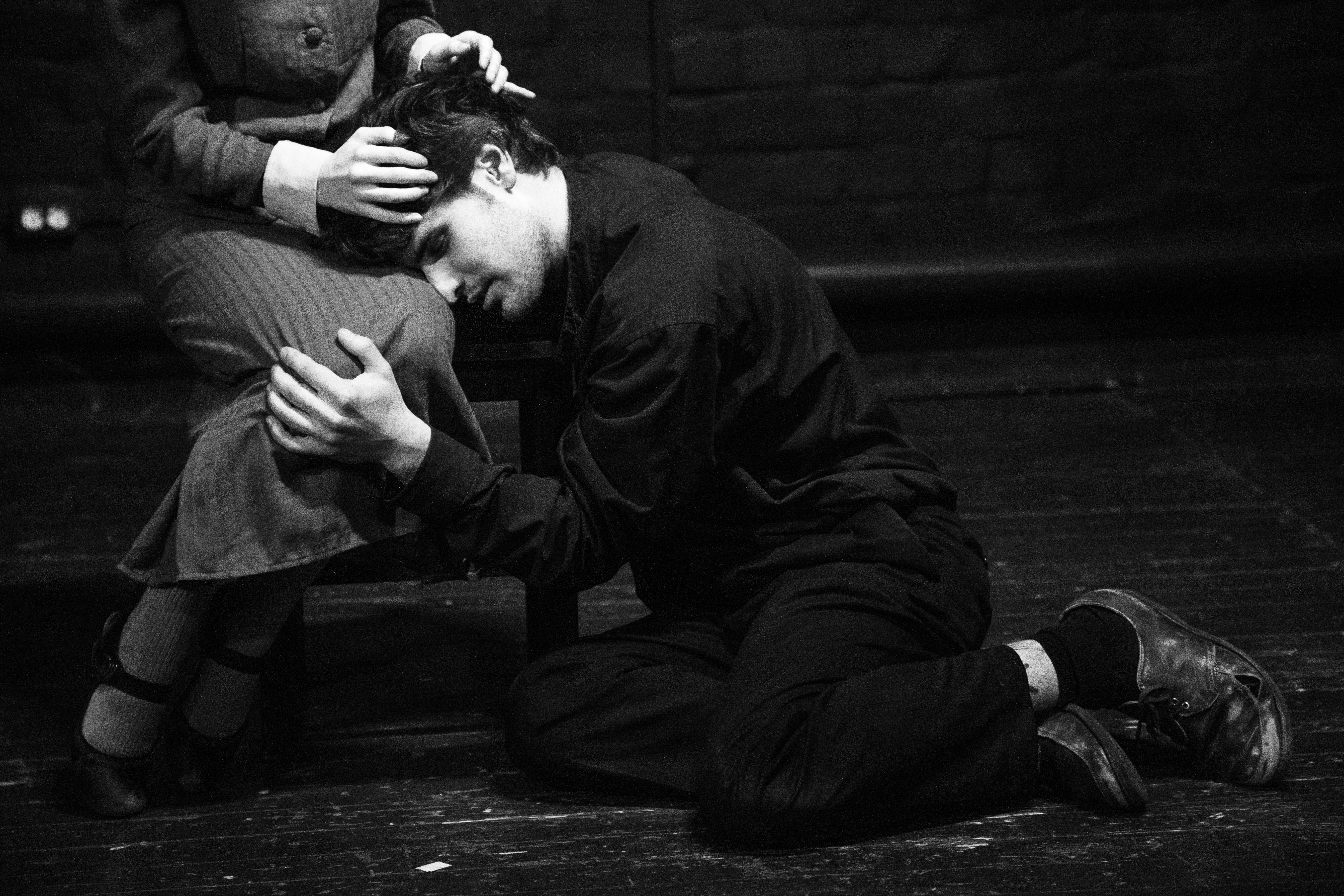 Тварь я дрожащая или право имею: В Тверском ТЮЗе переосмыслили Достоевского