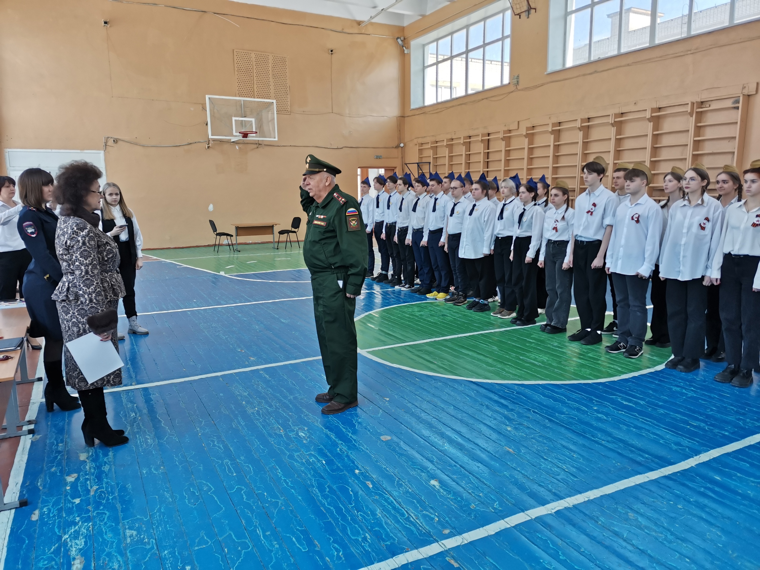 В Твери прошел смотр строя и песни на кубок имени В. И. Кузнецова В Твери прошел смотр строя и песни на кубок имени В. И. Кузнецова