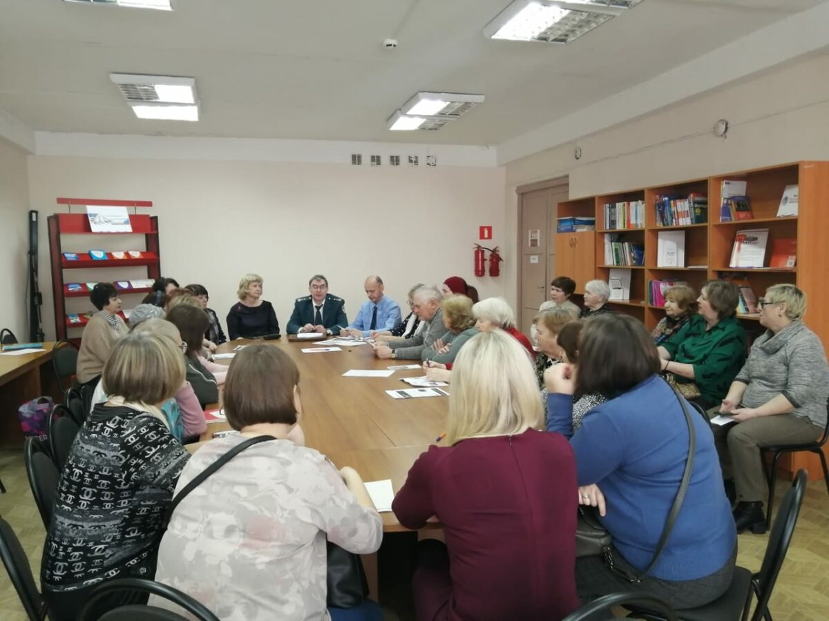 В Лихославле активно работает Центр общения старшего поколения В Лихославле активно работает Центр общения старшего поколения