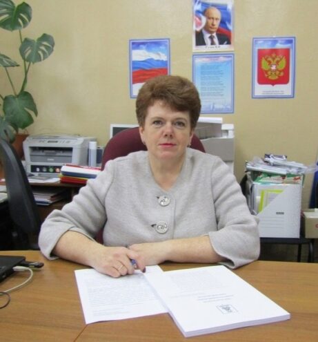 Елена Коврижных: Источники благополучия и будущее должны быть только здесь, в России Елена Коврижных: Источники благополучия и будущее должны быть только здесь, в России