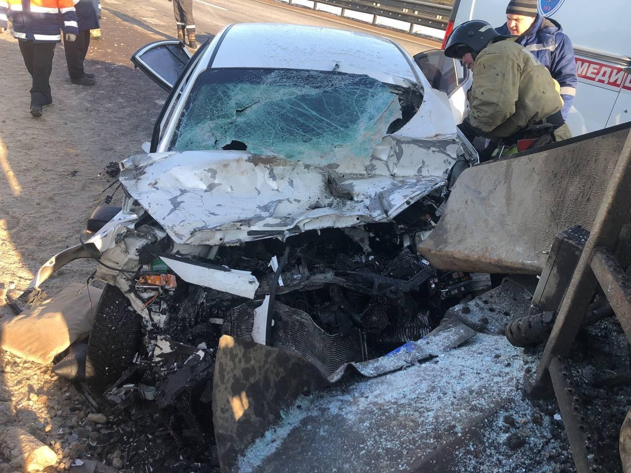 В Тверской области в аварии погиб водитель Киа В Тверской области в аварии погиб водитель Киа
