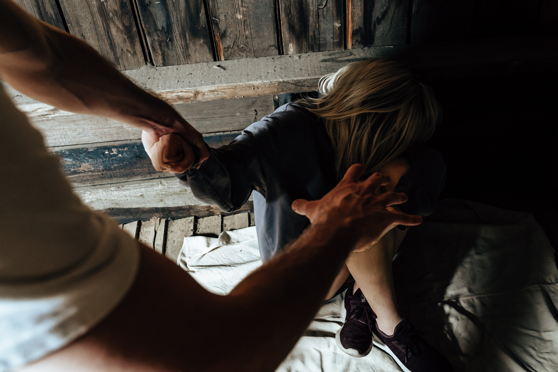 Жительница Твери смогла дать отпор насильнику в лифте