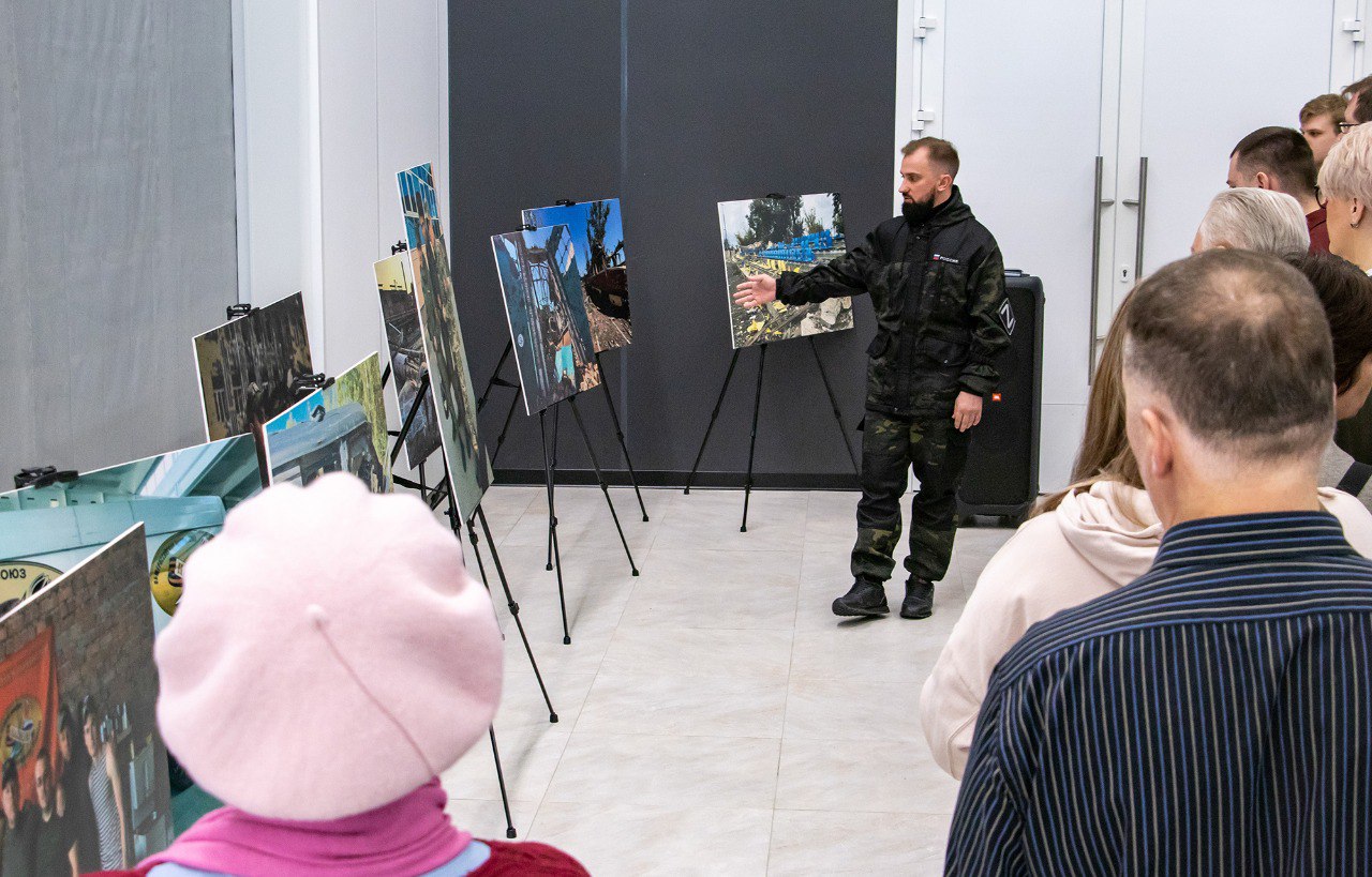 В Твери открылась выставка, посвященная героям специальной военной операции