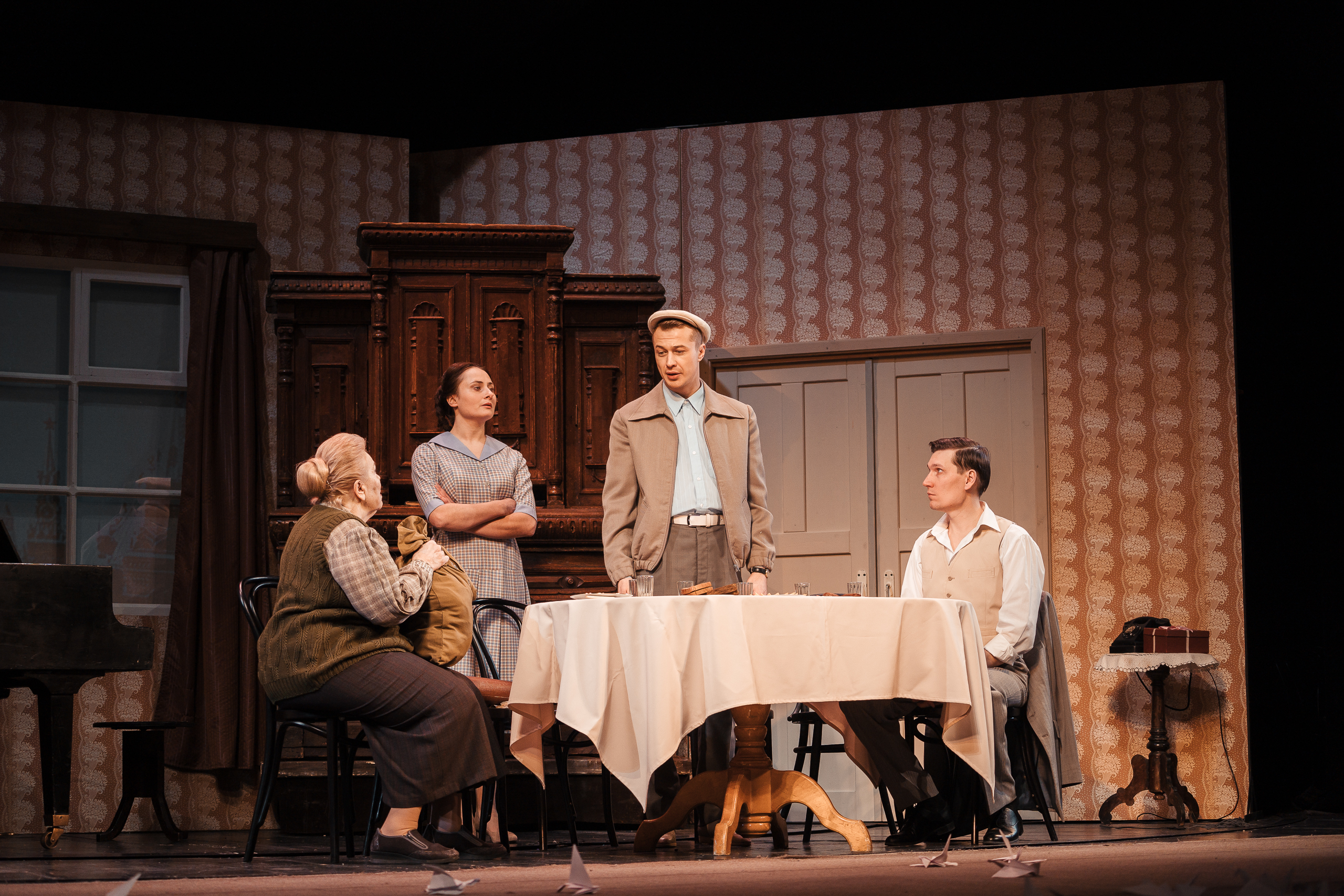 Вечно живые: Легендарный спектакль вернулся на сцену Тверского театра драмы