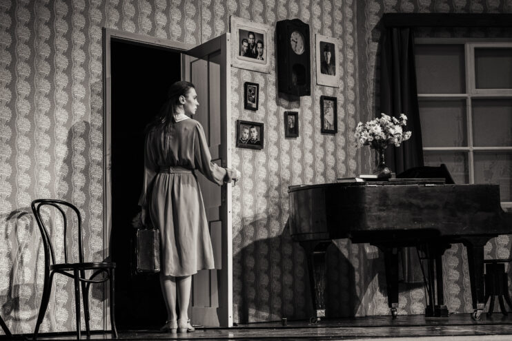 Вечно живые: Легендарный спектакль вернулся на сцену Тверского театра драмы