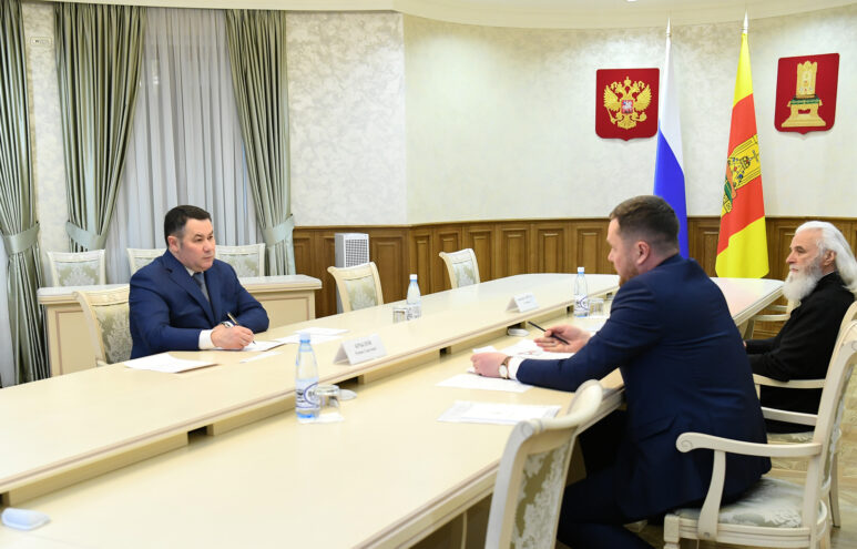 Игорь Руденя провел встречу с главой Ржевского муниципального округа Романом Крыловым Игорь Руденя провел встречу с главой Ржевского муниципального округа Романом Крыловым