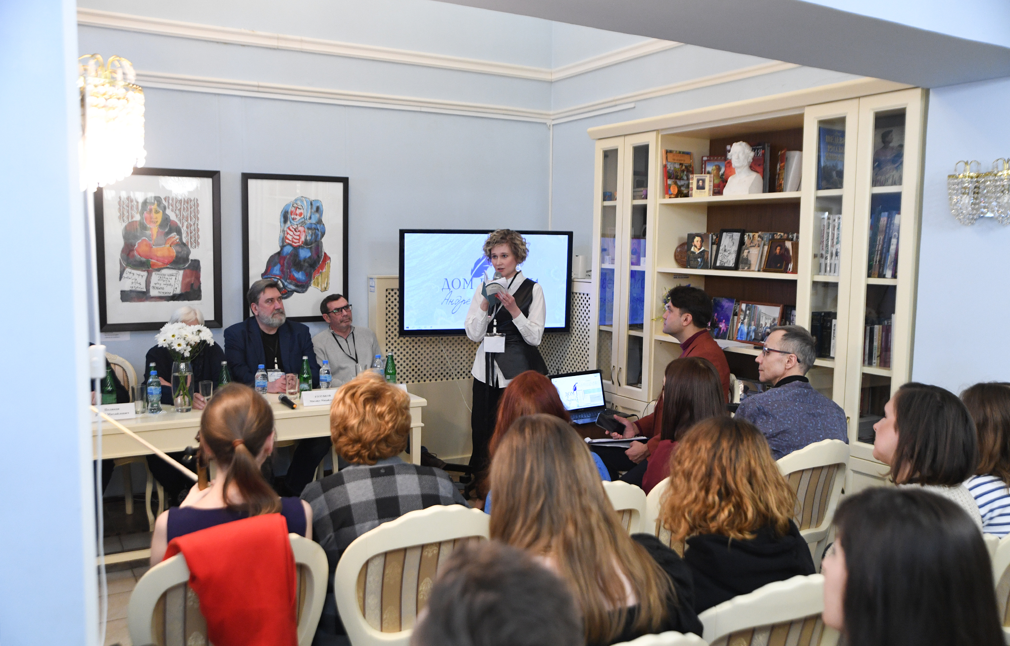 В Твери отмечают Всемирный день поэзии