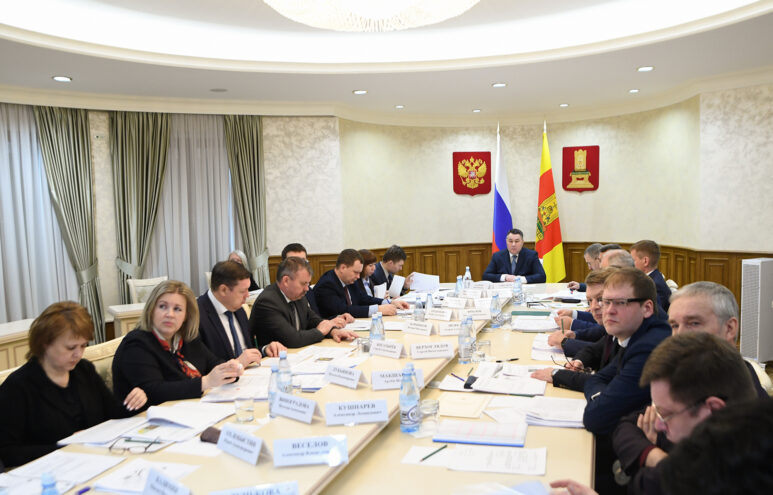 Игорь Руденя провёл заседание Межведомственной комиссии по земельным отношениям Игорь Руденя провёл заседание Межведомственной комиссии по земельным отношениям