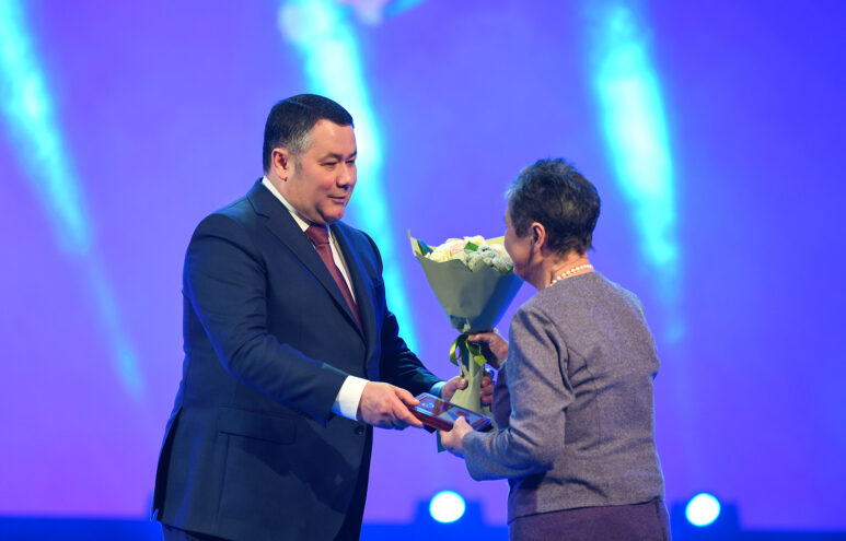 Губернатор Игорь Руденя вручил награды жительницам Тверской области Губернатор Игорь Руденя вручил награды жительницам Тверской области