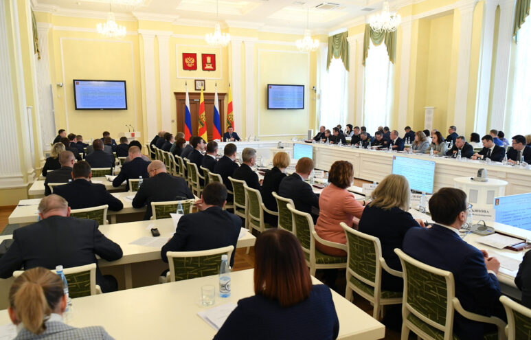 На заседании регионального правительства поставлены задачи по формированию концепции развития системы отдыха и оздоровления детей На заседании регионального правительства поставлены задачи по формированию концепции развития системы отдыха и оздоровления детей