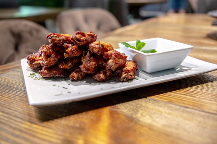 Банк «Открытие»: за последний год россияне стали есть меньше говядины и больше мяса птицы Банк «Открытие»: за последний год россияне стали есть меньше говядины и больше мяса птицы